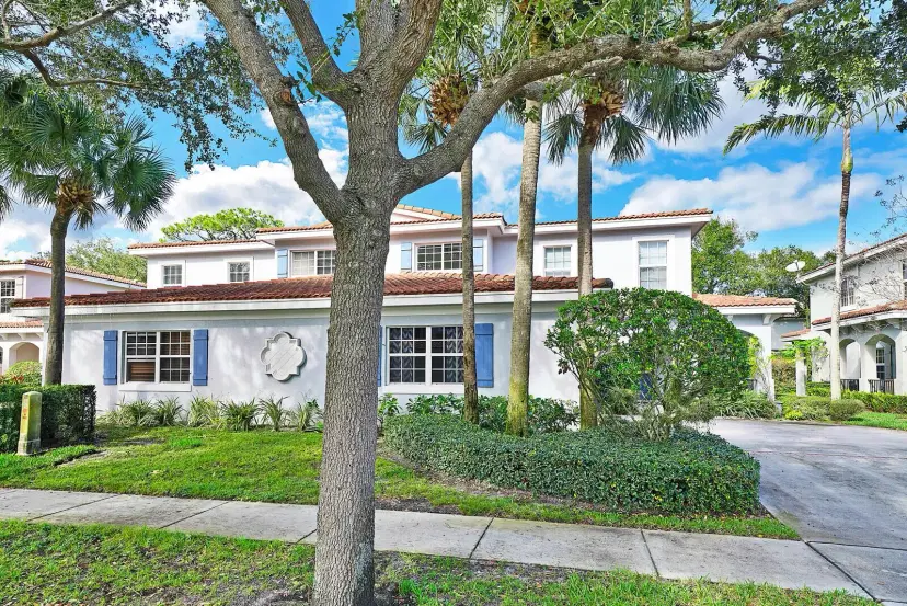 Picture of 119 Owl Pointe Circle, Jupiter FL 33458
