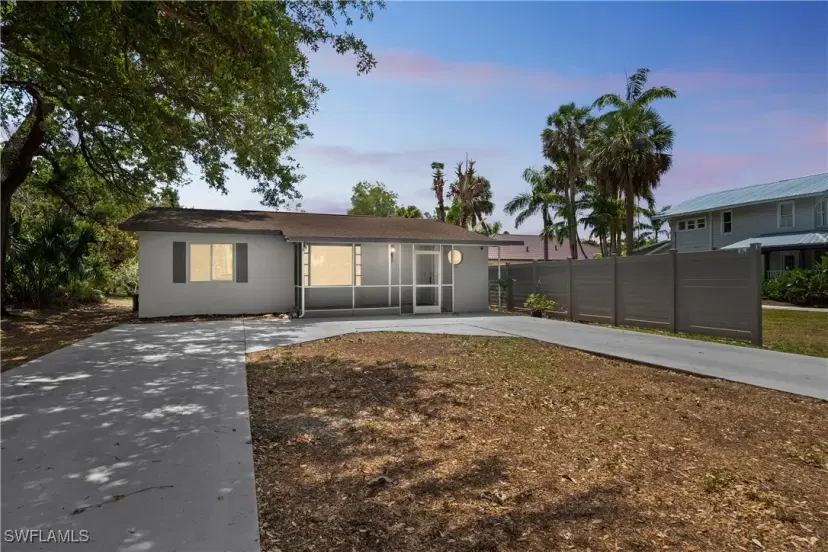 Picture of 1722 Linhart Ave, Fort Myers FL 33901