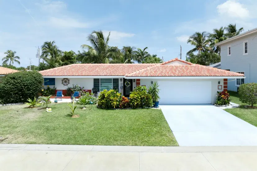 Picture of 1050 Singer Drive, Singer Island FL 33404