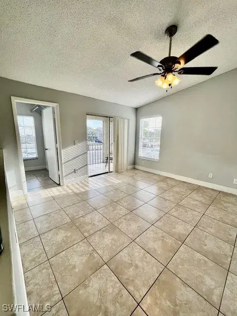 Picture of 142 Santa Clara Dr 7, Naples FL 34104