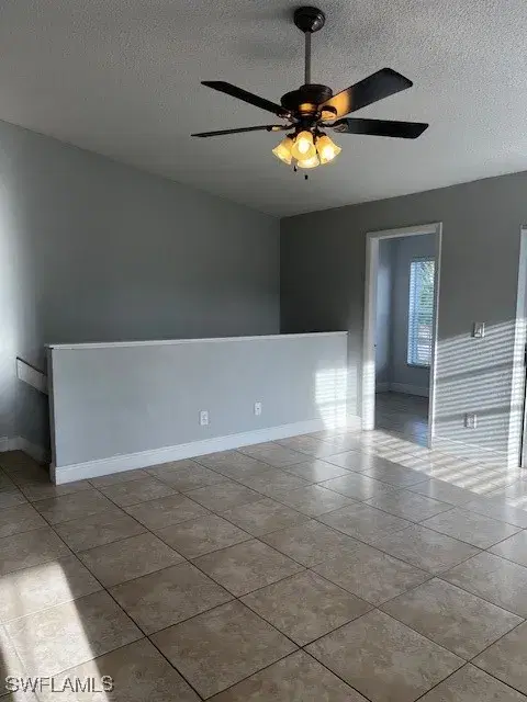 Picture of 142 Santa Clara Dr 7, Naples FL 34104