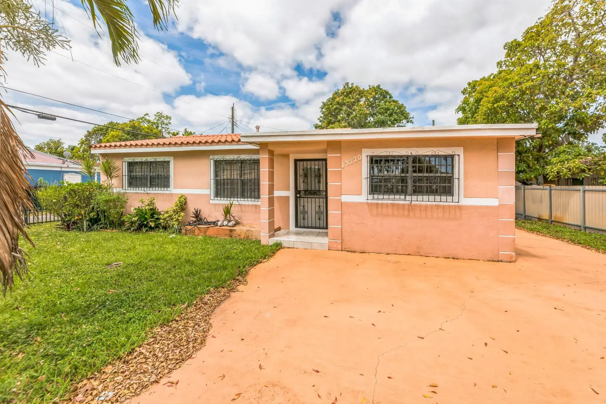 Picture of 13270 NW 11 Th Ave, North Miami, FL 33168