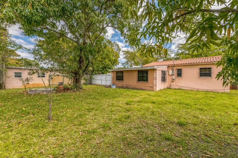 Picture of 13270 NW 11 Th Ave, North Miami FL 33168