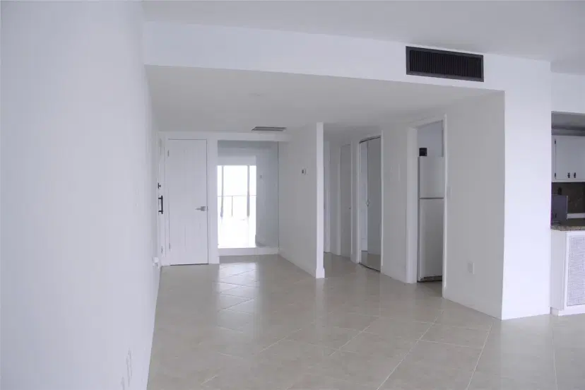 Picture of 11111 Biscayne Blvd 1901, Miami FL 33181