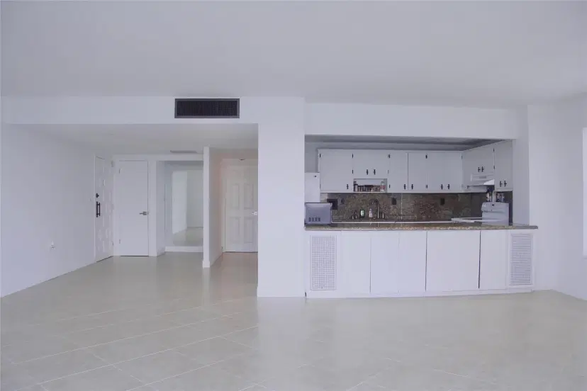Picture of 11111 Biscayne Blvd 1901, Miami FL 33181