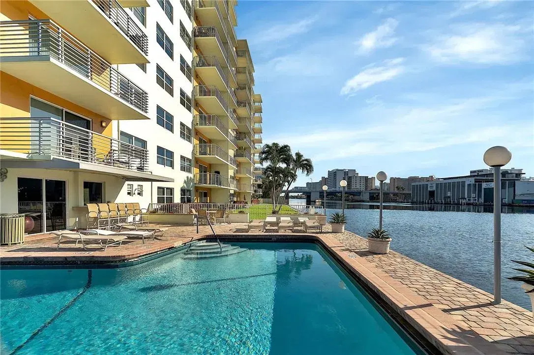 Picture of 2900 NE 30Th St 8E, Fort Lauderdale, FL 33306