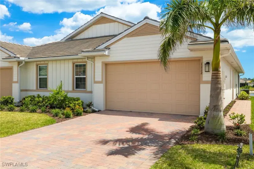 Picture of 1112 Rolling Brook Ln, Naples, FL 34114
