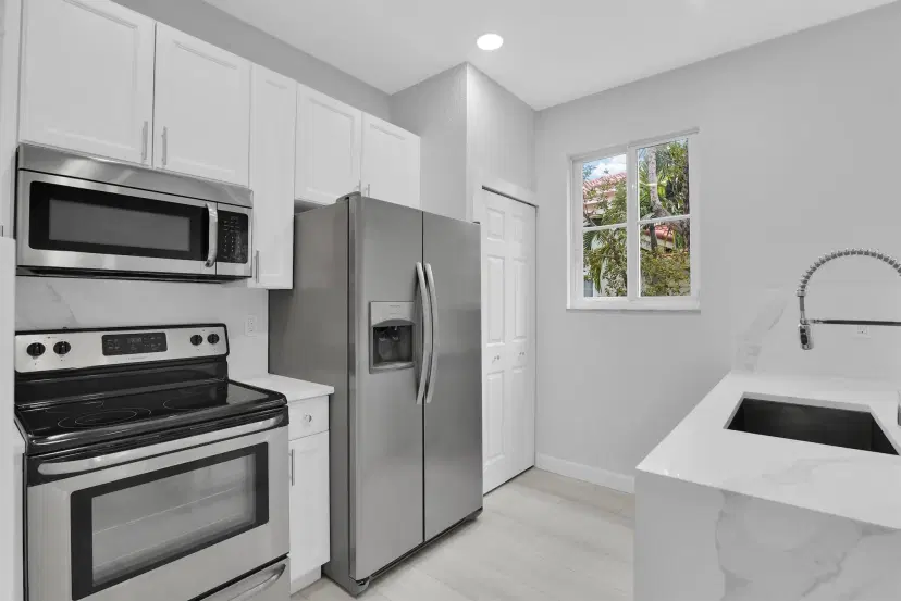 Picture of 324 Bayfront Drive, Boynton Beach FL 33435