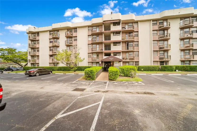 Picture of 2771 Riverside Dr 517A, Coral Springs FL 33065