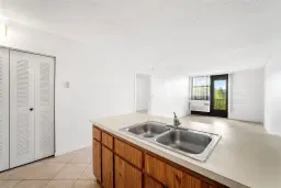 Picture of 2771 Riverside Dr 517A, Coral Springs, FL 33065