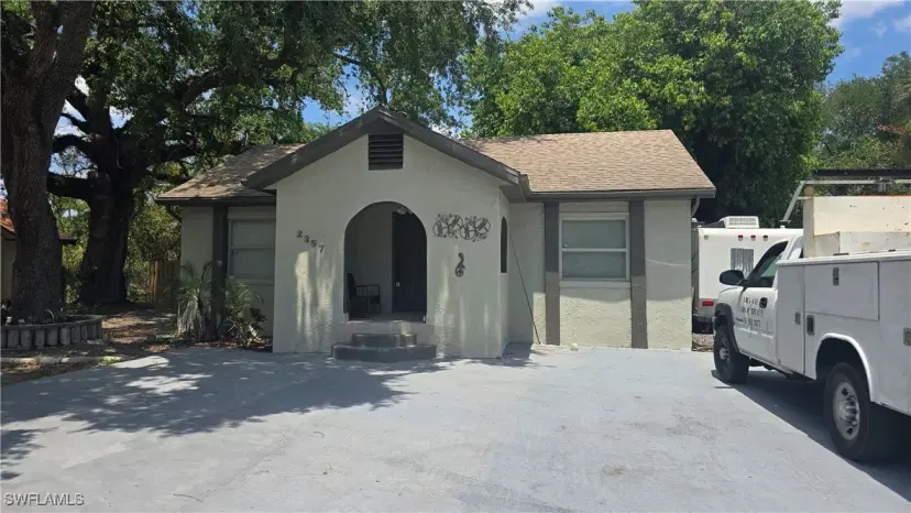 Picture of 2357 Crawford St, Fort Myers FL 33901
