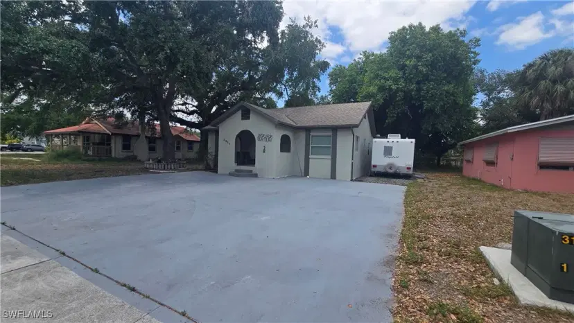 Picture of 2357 Crawford St, Fort Myers FL 33901