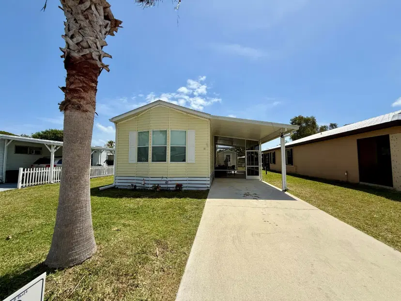 Picture of 33 SE Flamenco Way, Port St Lucie FL 34952