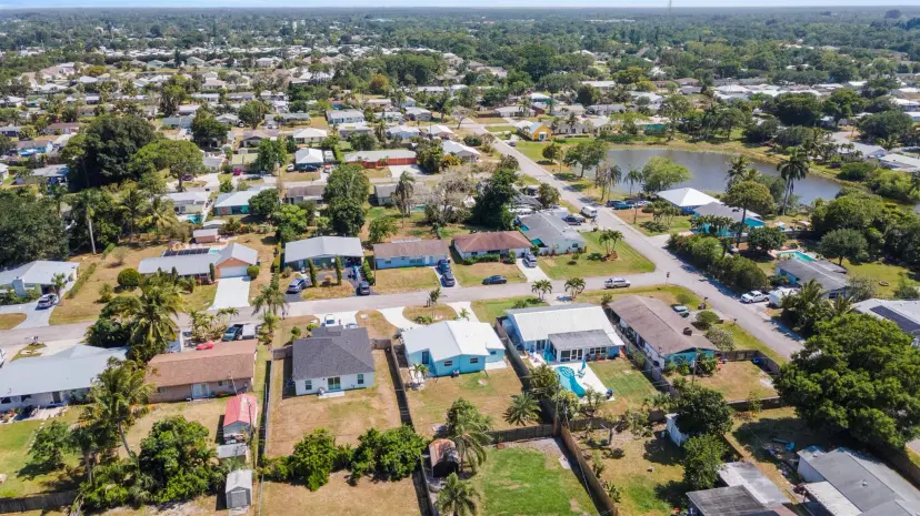 Picture of 2267 SE Monroe Street, Stuart FL 34997