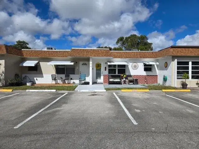 Picture of 409 B SW Natura Ave, Deerfield Beach FL 33441