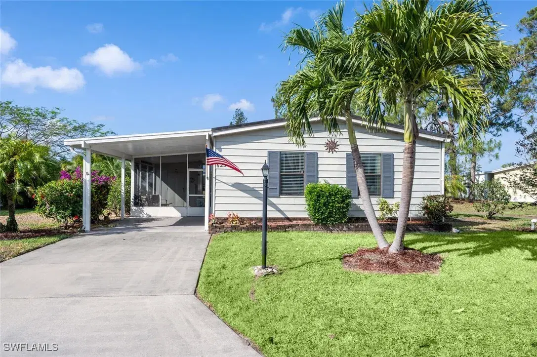 Picture of 623 Charlemagne Blvd, Naples, FL 34112