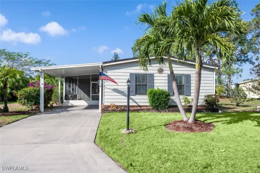 Picture of 623 Charlemagne Blvd, Naples FL 34112