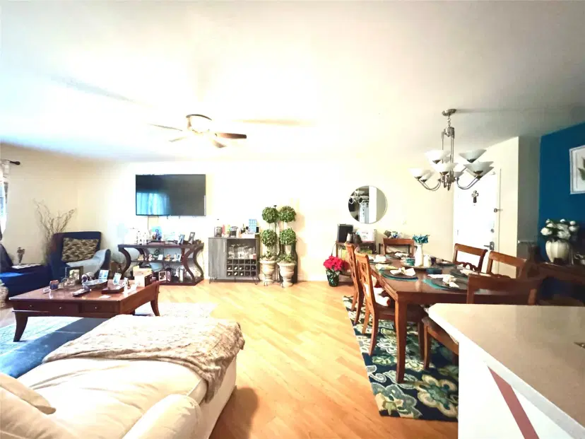 Picture of 124 NE 19Th Ct 201B, Wilton Manors FL 33305