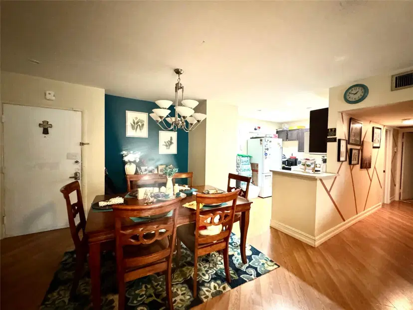 Picture of 124 NE 19Th Ct 201B, Wilton Manors FL 33305