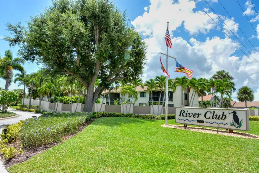 Picture of 1600 NE Dixie Highway 14-102, Jensen Beach FL 34957