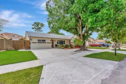 Picture of 385 SW 31 Avenue, Deerfield Beach, FL 33442
