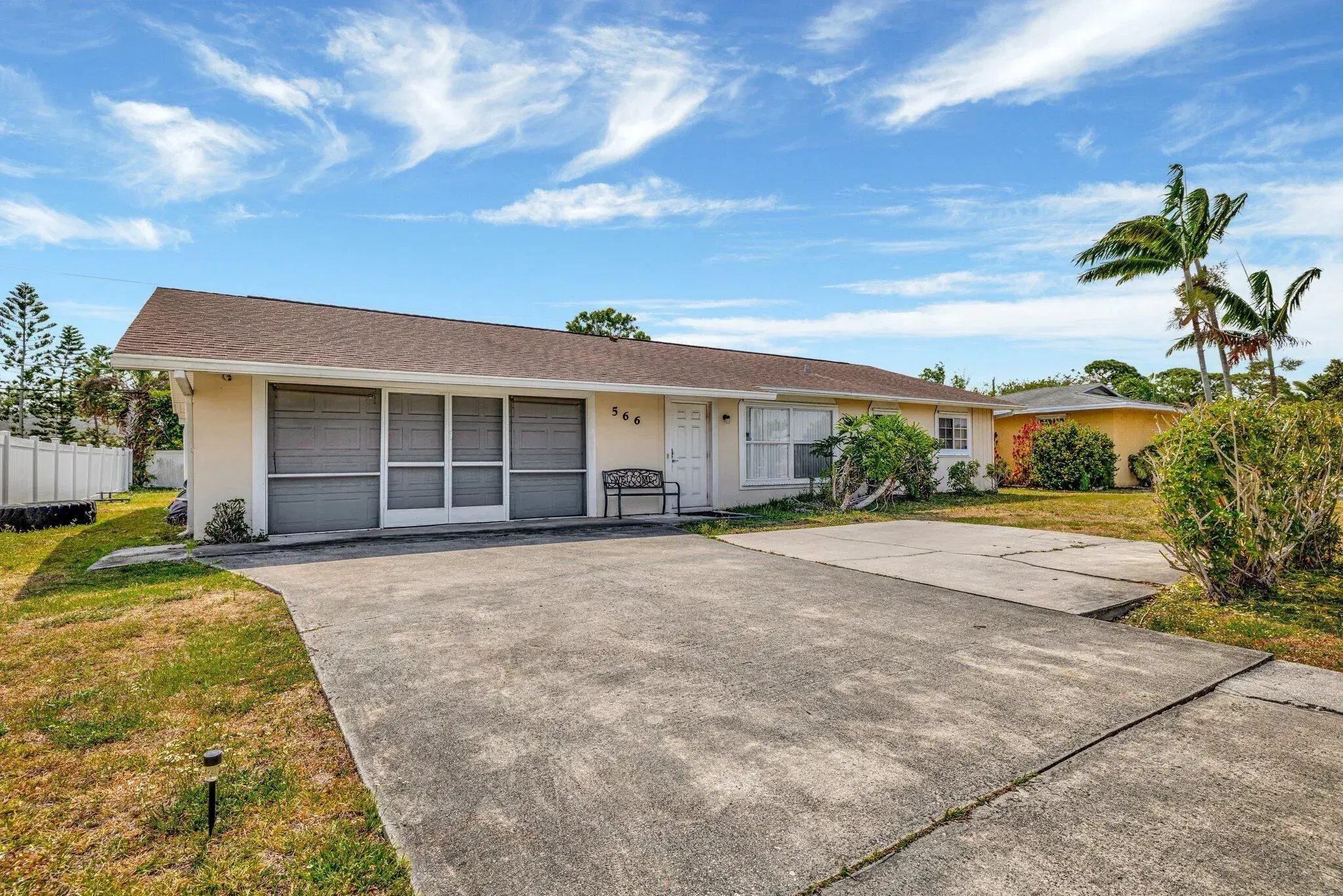 Picture of 566 SE Floresta Drive, Port St Lucie, FL 34983