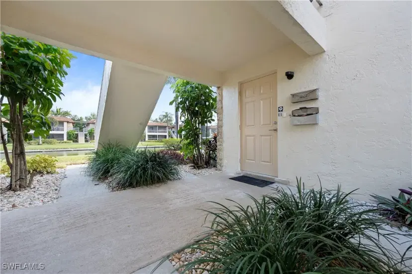 Picture of 1155 Sandpiper St E1, Naples FL 34102