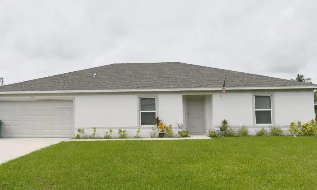 Picture of 1938 SW Monterrey Lane, Port St Lucie, FL 34953