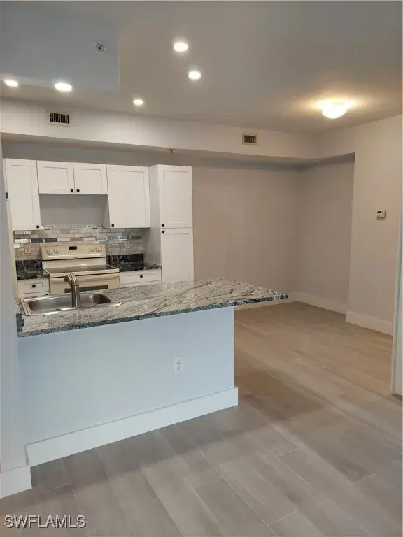 Picture of 6341 Aragon Way 106, Fort Myers FL 33966