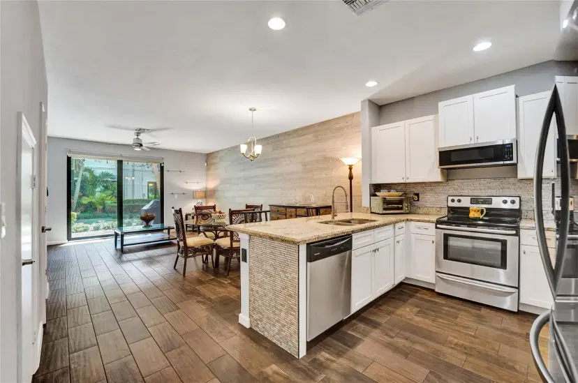 Picture of 4228 N Dixie Hwy 106, Oakland Park FL 33334