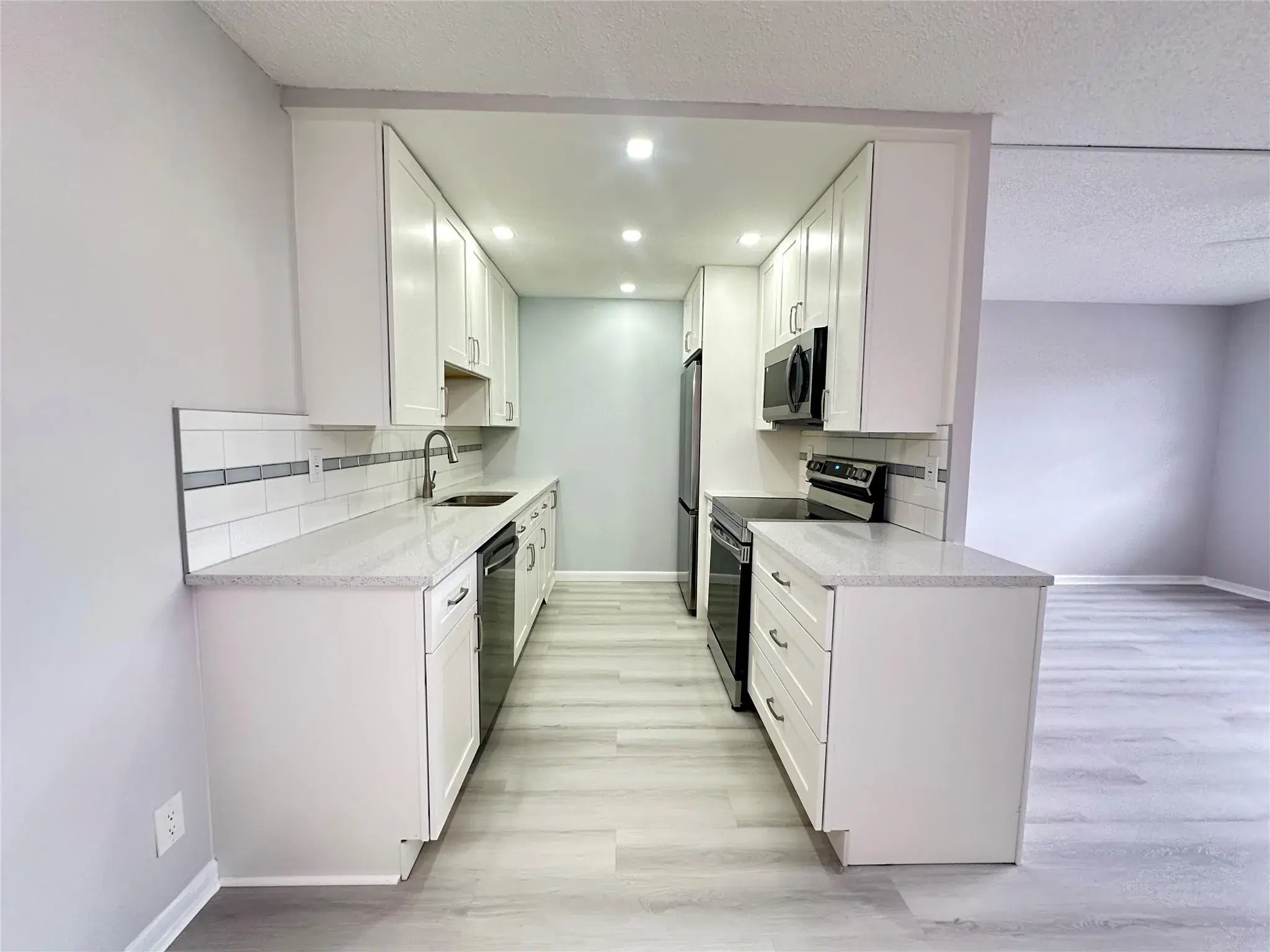 Picture of 2048 Newport N 2048, Deerfield Beach, FL 33442