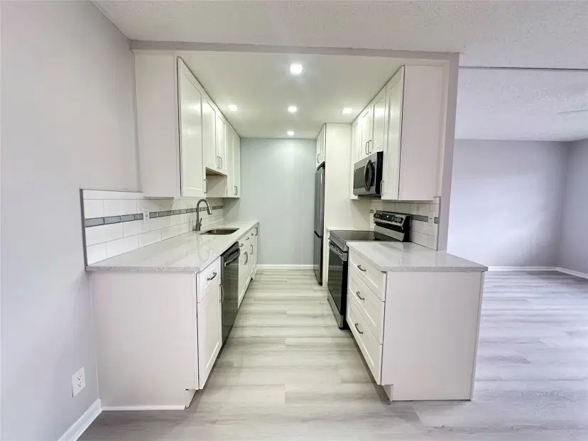 Picture of 2048 Newport N 2048, Deerfield Beach FL 33442