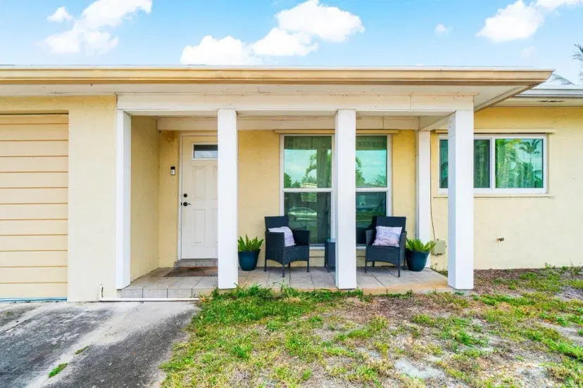Picture of 814 S 10Th Street, Lantana FL 33462