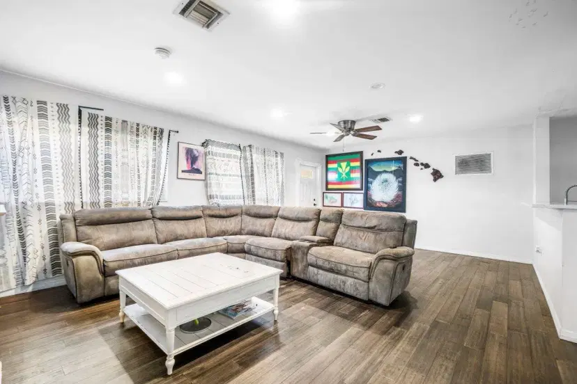 Picture of 814 S 10Th Street, Lantana FL 33462