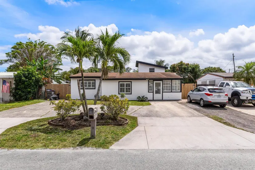 Picture of 4292 Winchester Ln Lane, West Palm Beach FL 33406