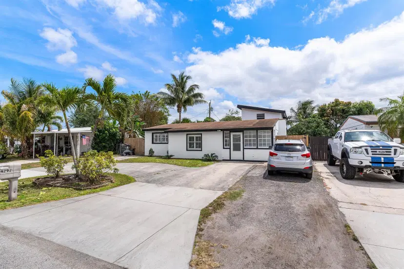 Picture of 4292 Winchester Ln Lane, West Palm Beach FL 33406