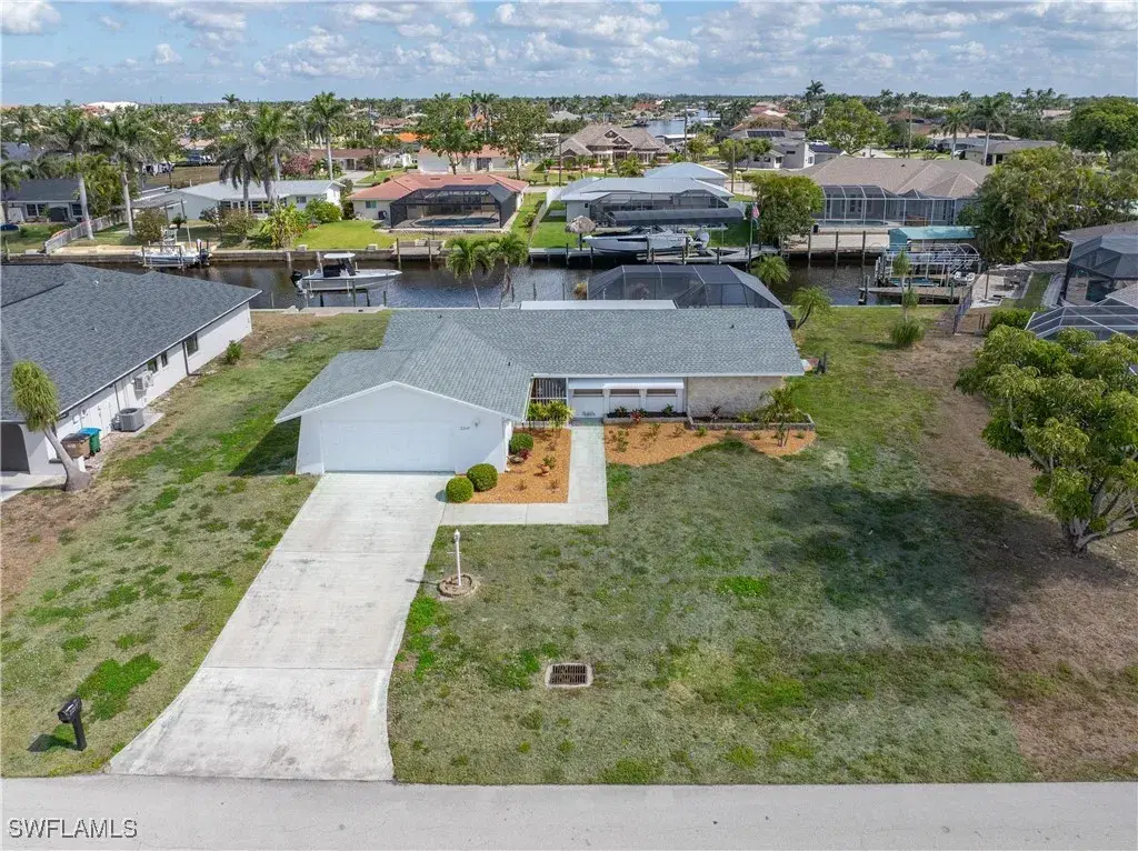 Picture of 2219 SE 31St St, Cape Coral, FL 33904