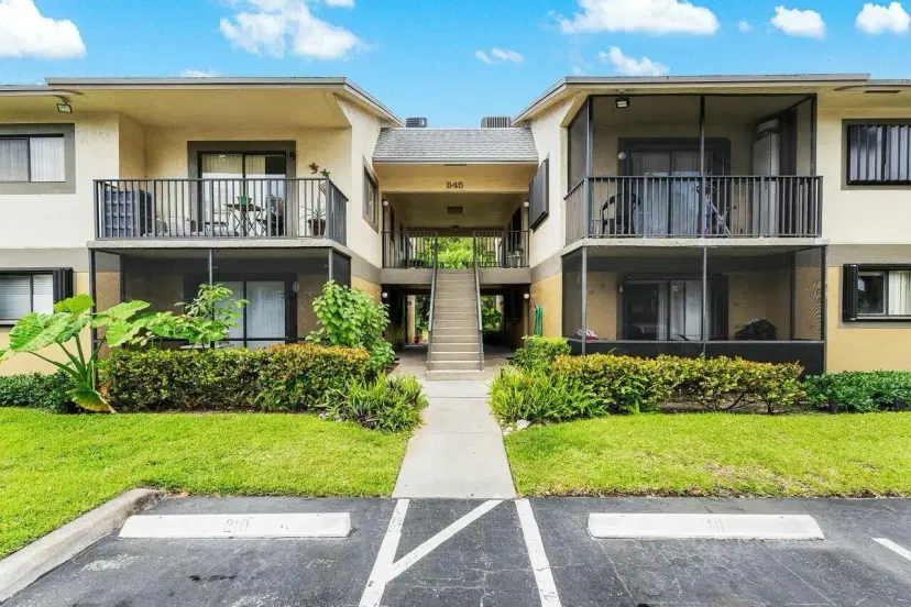 Picture of 545 Trace Circle 108, Deerfield Beach FL 33441