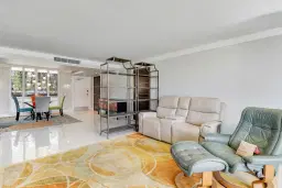 Picture of 134 Lakeshore Drive 213, North Palm Beach, FL 33408