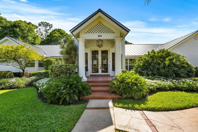 Picture of 109 Tanbark Trail, Wellington FL 33414