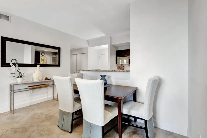 Picture of 550 Okeechobee Boulevard 504, West Palm Beach FL 33401