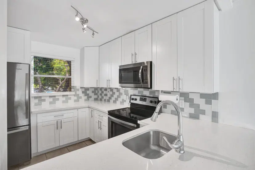 Picture of 105 Royal Park Drive 3D, Oakland Park FL 33309