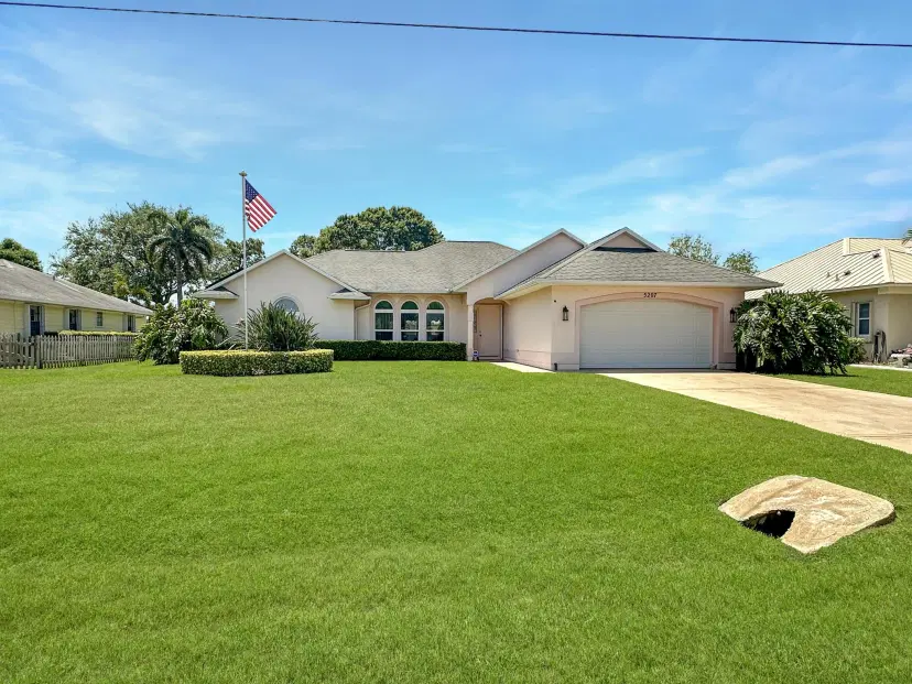 Picture of 5207 Indian Bend Lane, Fort Pierce FL 34951