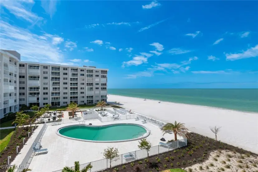 Picture of 3443 Gulf Shore Blvd N 813, Naples FL 34103