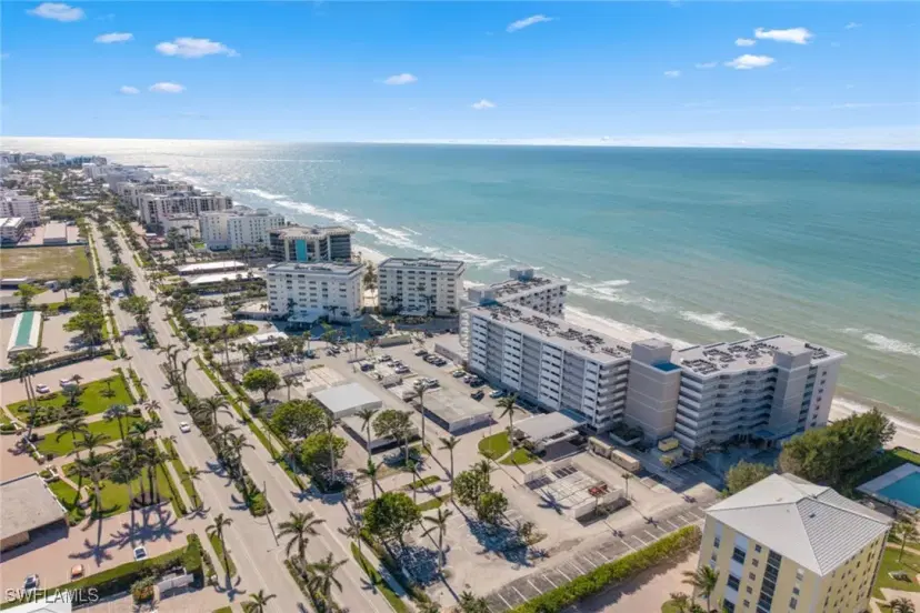Picture of 3443 Gulf Shore Blvd N 813, Naples FL 34103
