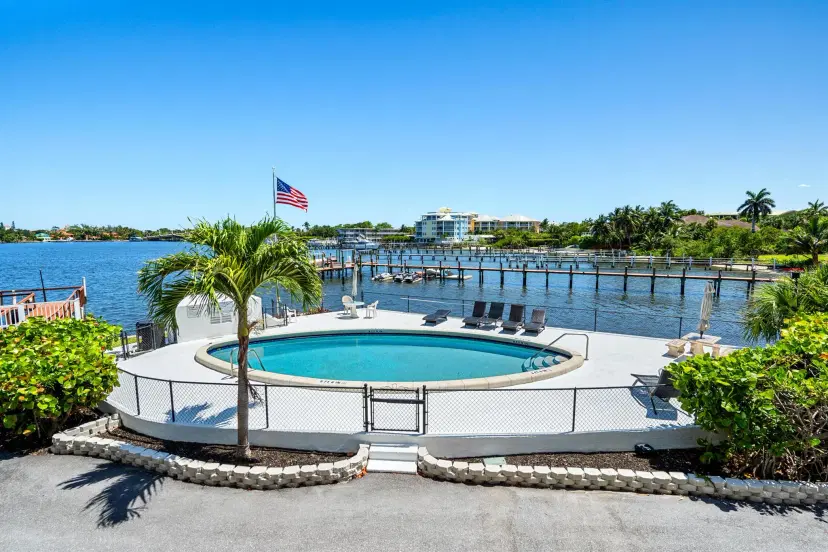 Picture of 231 E Lantana Road 203, Lantana FL 33462