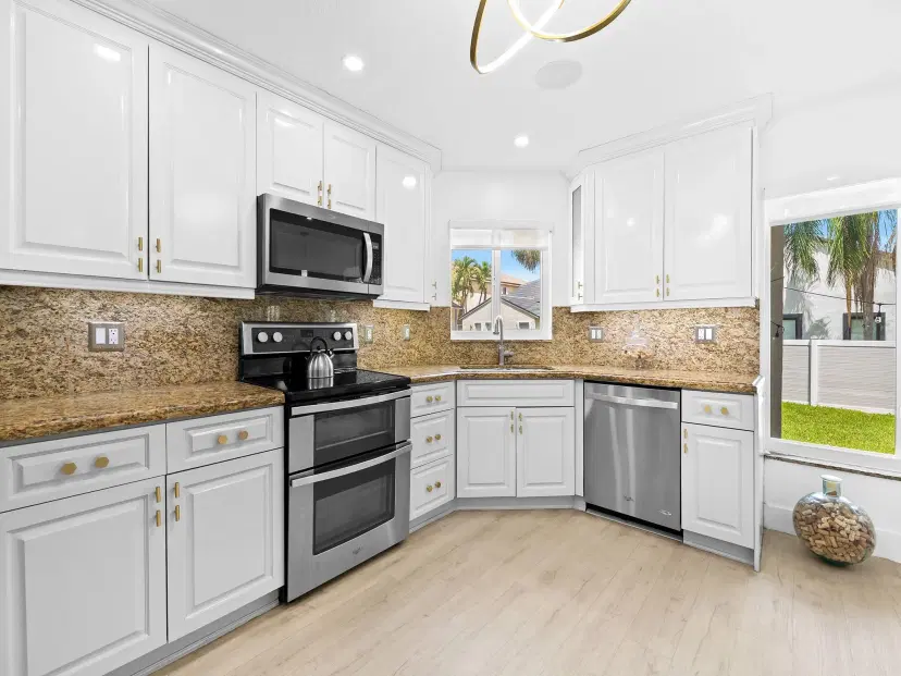 Picture of 15611 SW 16Th Ct, Pembroke Pines FL 33027