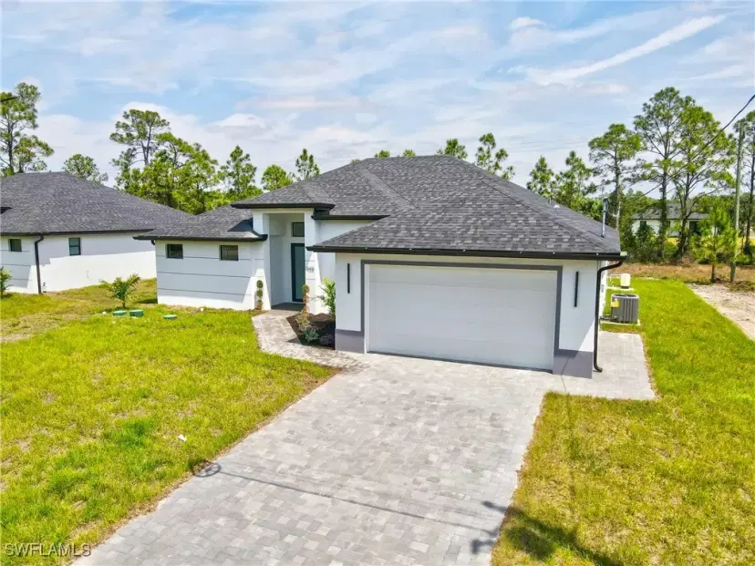 Picture of 1025 Gladys St, Lehigh Acres FL 33974