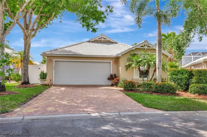 Picture of 1347 Old Oak Ln, Naples FL 34110