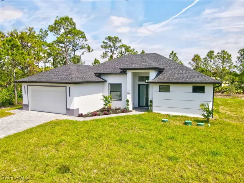 Picture of 1023 Gladys St, Lehigh Acres FL 33974